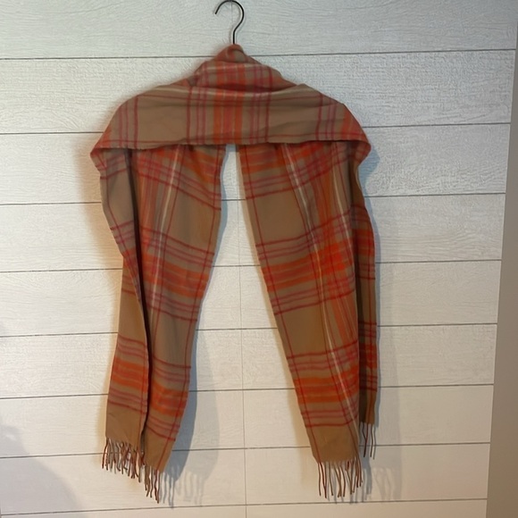 SOL Alpaca 100% Baby Alpaca Beige Plaid Fringed Scarf - Picture 10 of 10